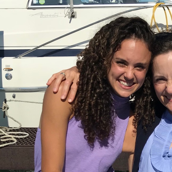 Meet your Posher, Sarah - Picture 1 of 1